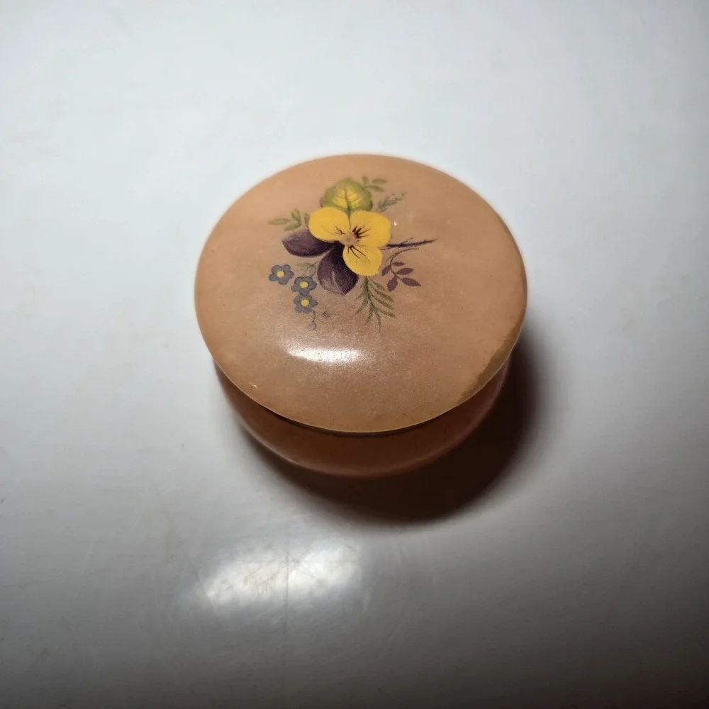 Alabaster Trinket Jewelry Box Carved Brown Marble‎ Floral Hinged Round Vintage